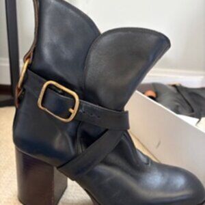 Chloe leather black high heel ankle boots